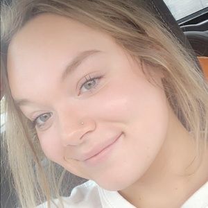 Meet your Posher, Breanna